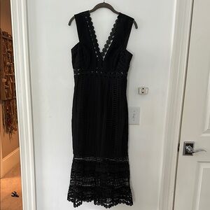 Bardot Black V-Neck Sheath Cocktail Dress
